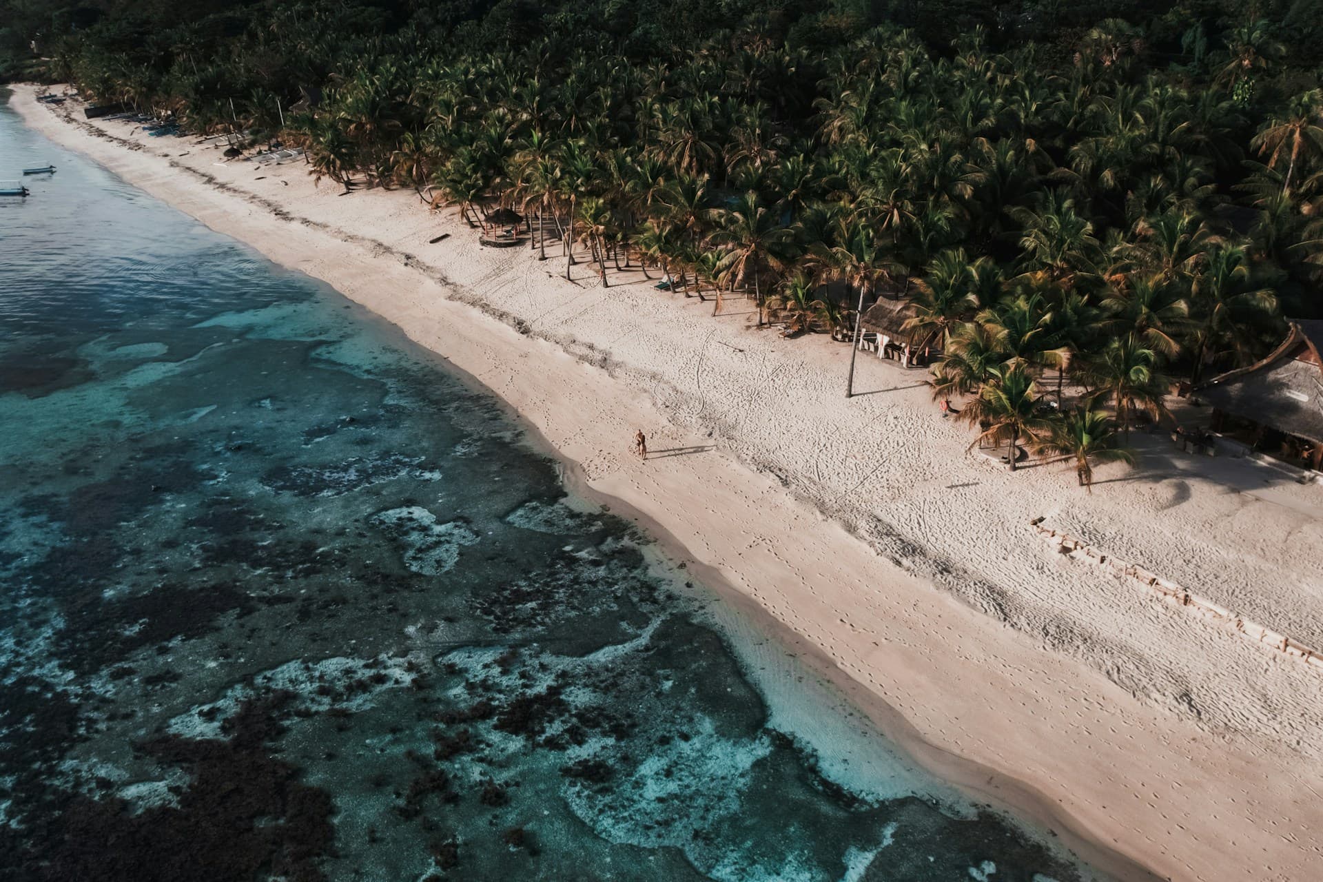 Philippines surfing
