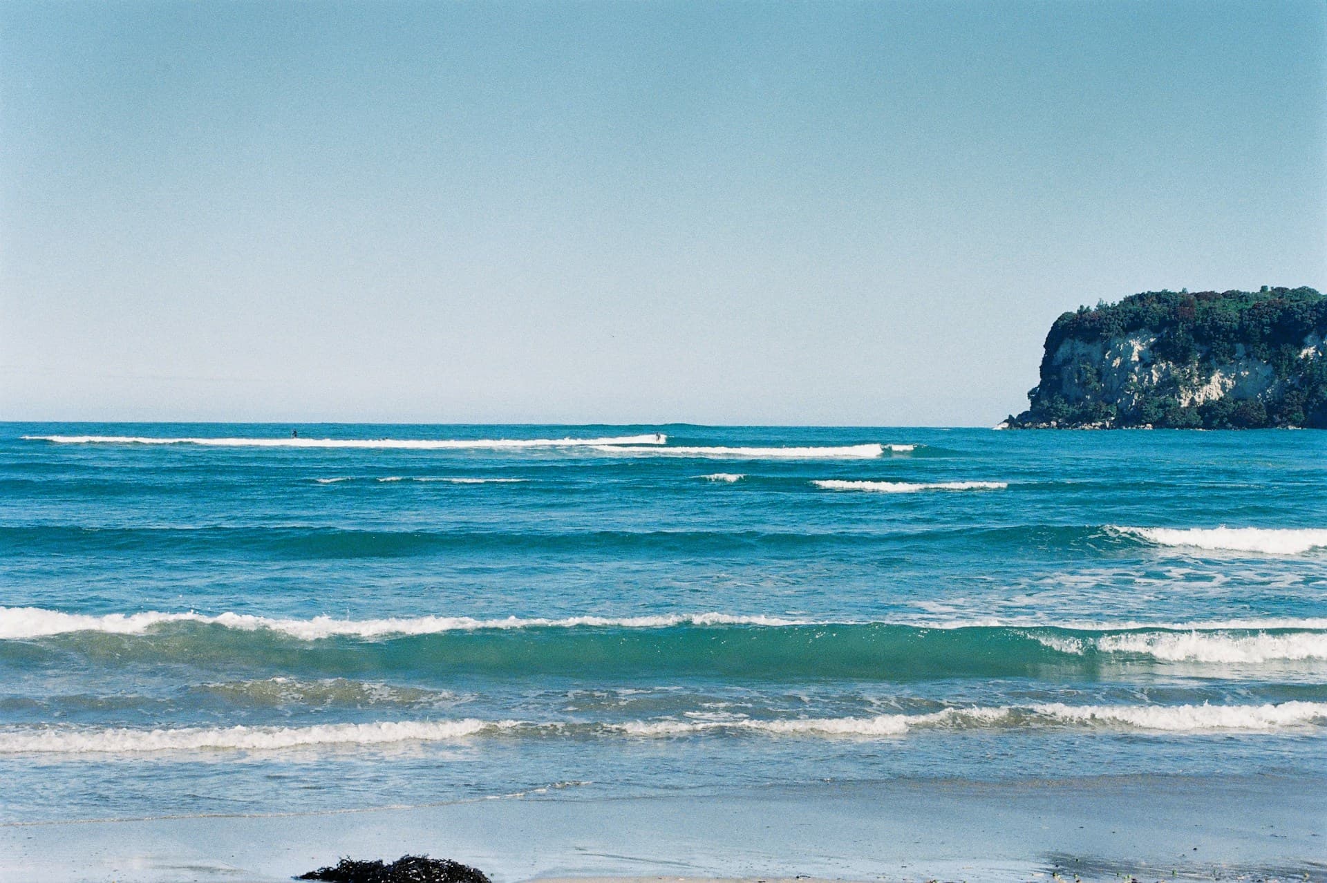 New Zealand surfing